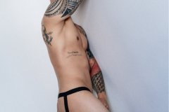 100